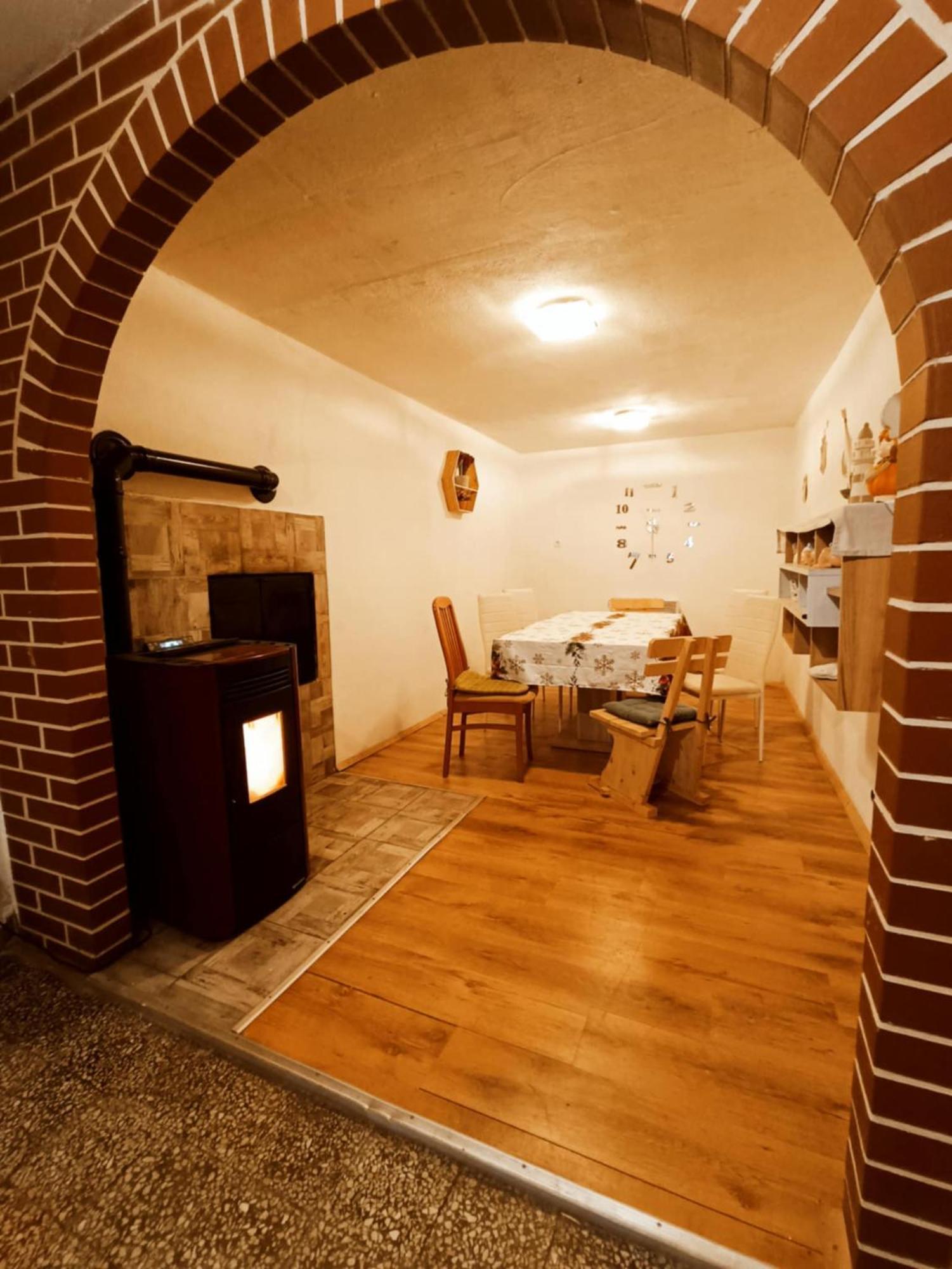Ostello Sigma House Mojstrana Esterno foto